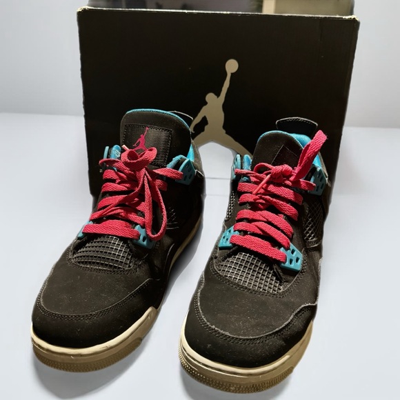 Girls Air Jordan 4 Retro - Picture 2 of 14